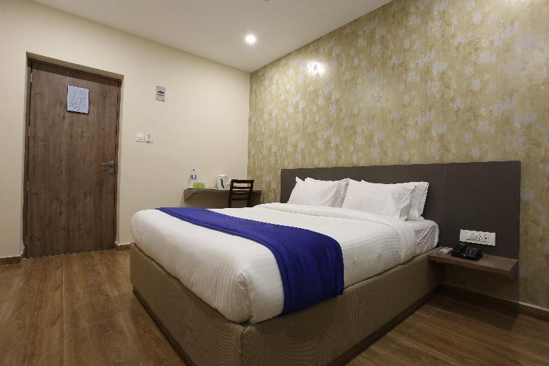 Ocean Suites Hotel Bombay Exterior foto